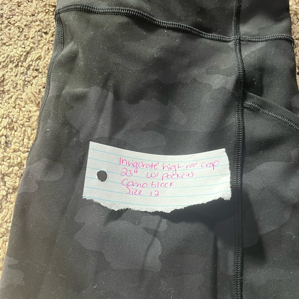 Lululemon leggings camp print with pockets